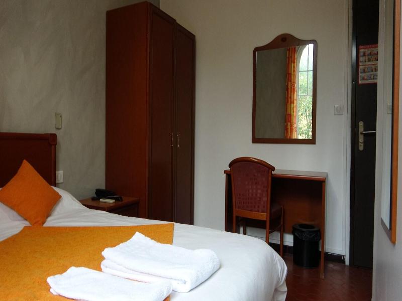 Hôtel Charles image