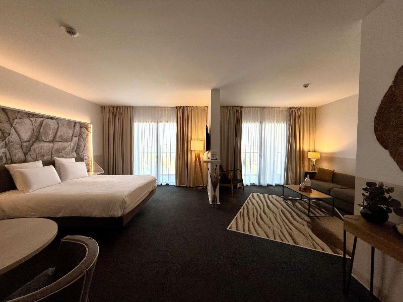 Mercure Hotel & Spa Bastia Biguglia image