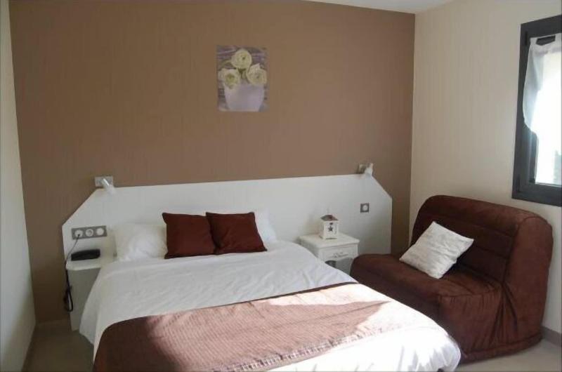 Hotel L Escale image