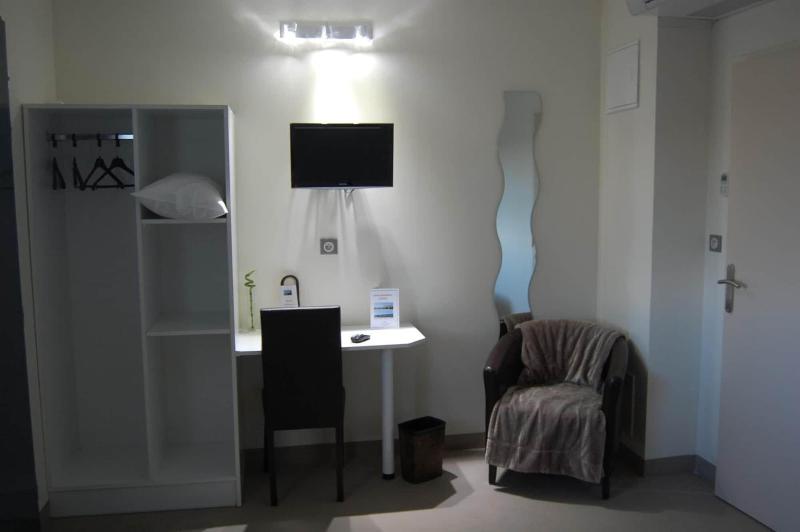 Hotel L Escale image