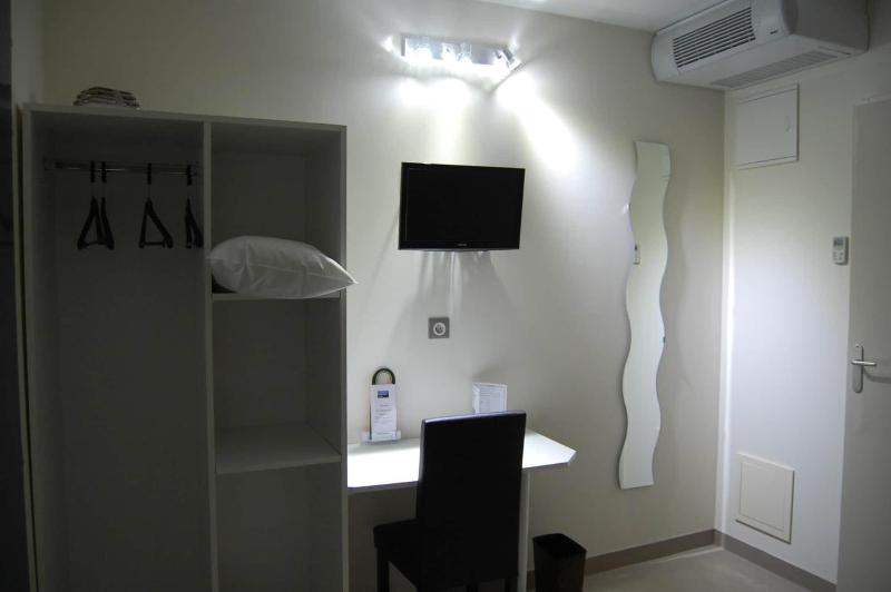 Hotel L Escale image
