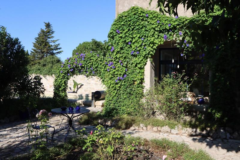 Aux Pots Bleus image
