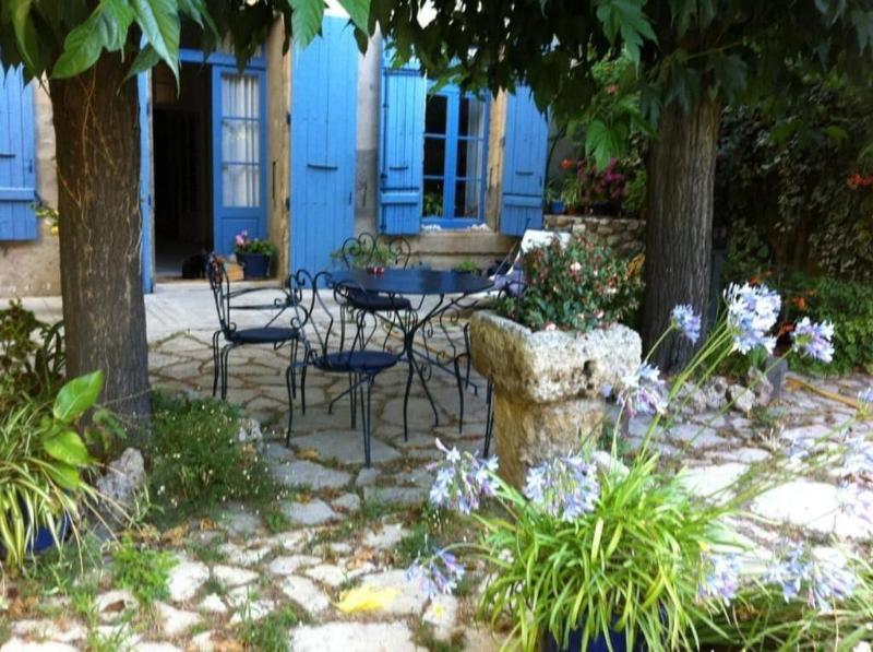 Aux Pots Bleus image
