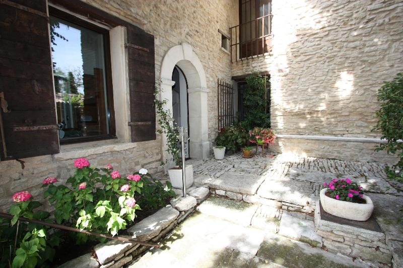 Chambre d'hôtes Au Chant des Sorgues — photo 2