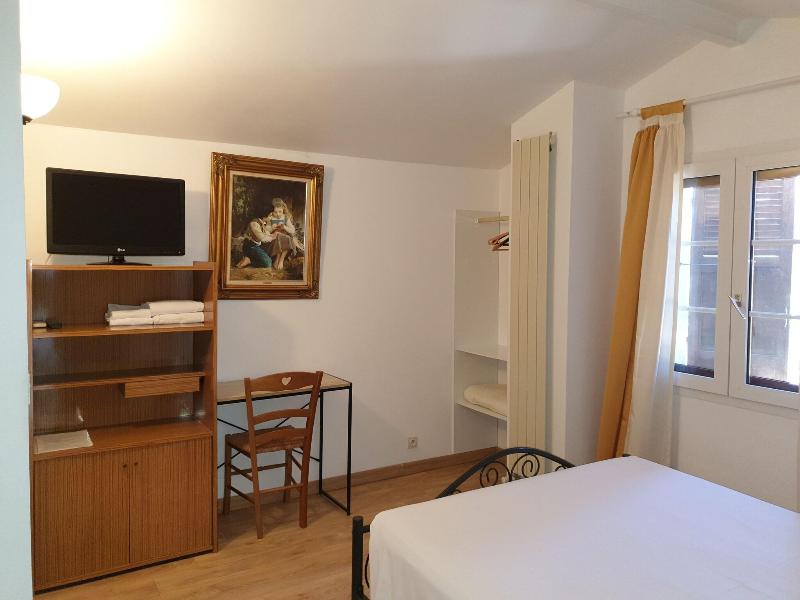 House Angeli image