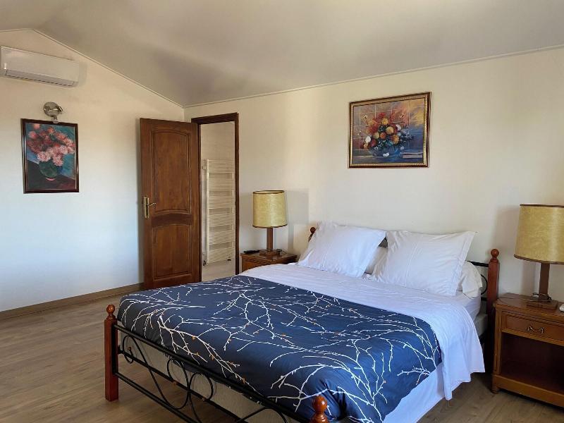 House Angeli image