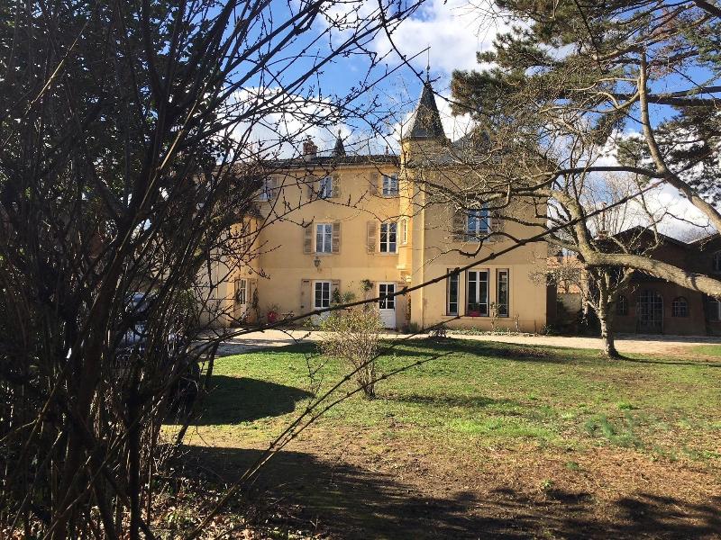 Suite De Charme Bed N B Tres Proche Lyon image