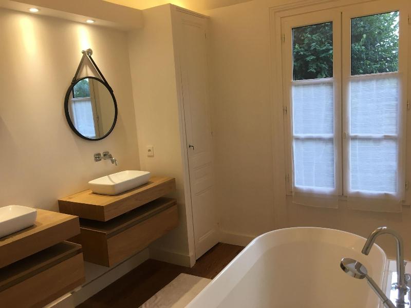 Suite De Charme Bed N B Tres Proche Lyon image