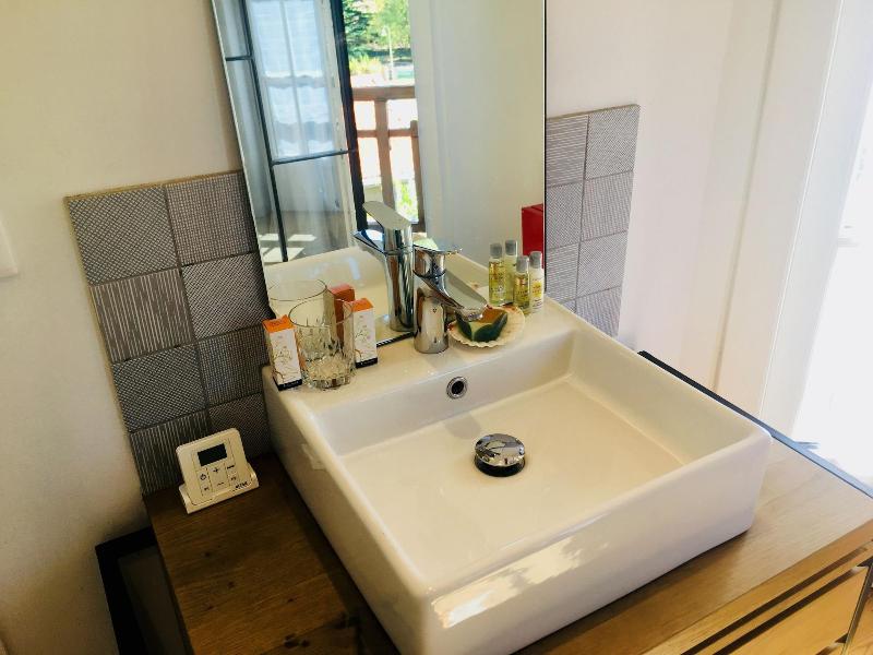 Suite De Charme Bed N B Tres Proche Lyon image