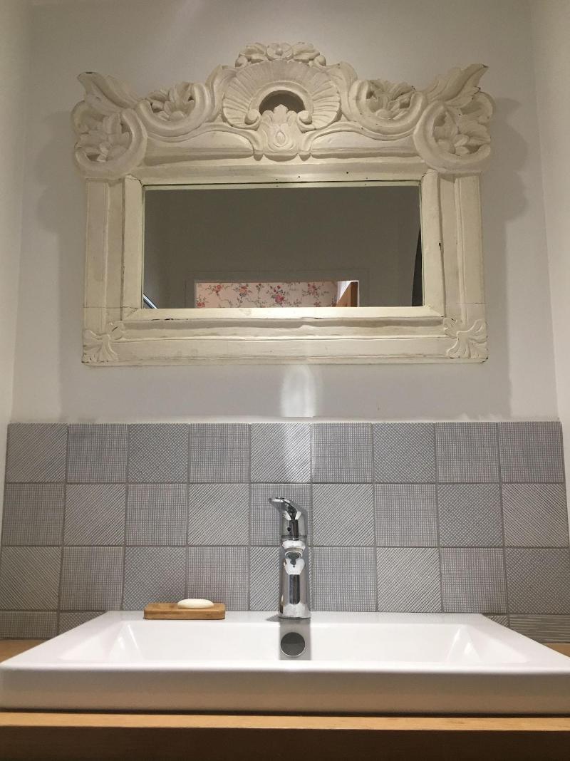 Suite De Charme Bed N B Tres Proche Lyon image