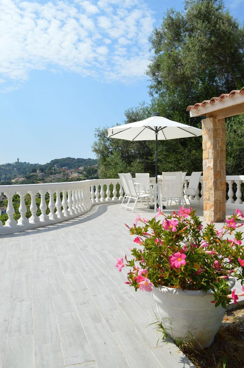 Villa La Terre Des Lauriers B&B image