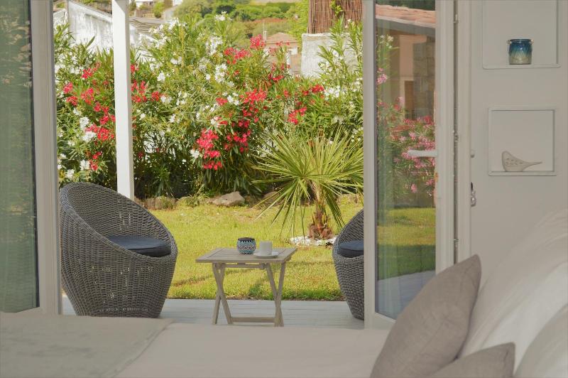 Villa La Terre Des Lauriers B&B image