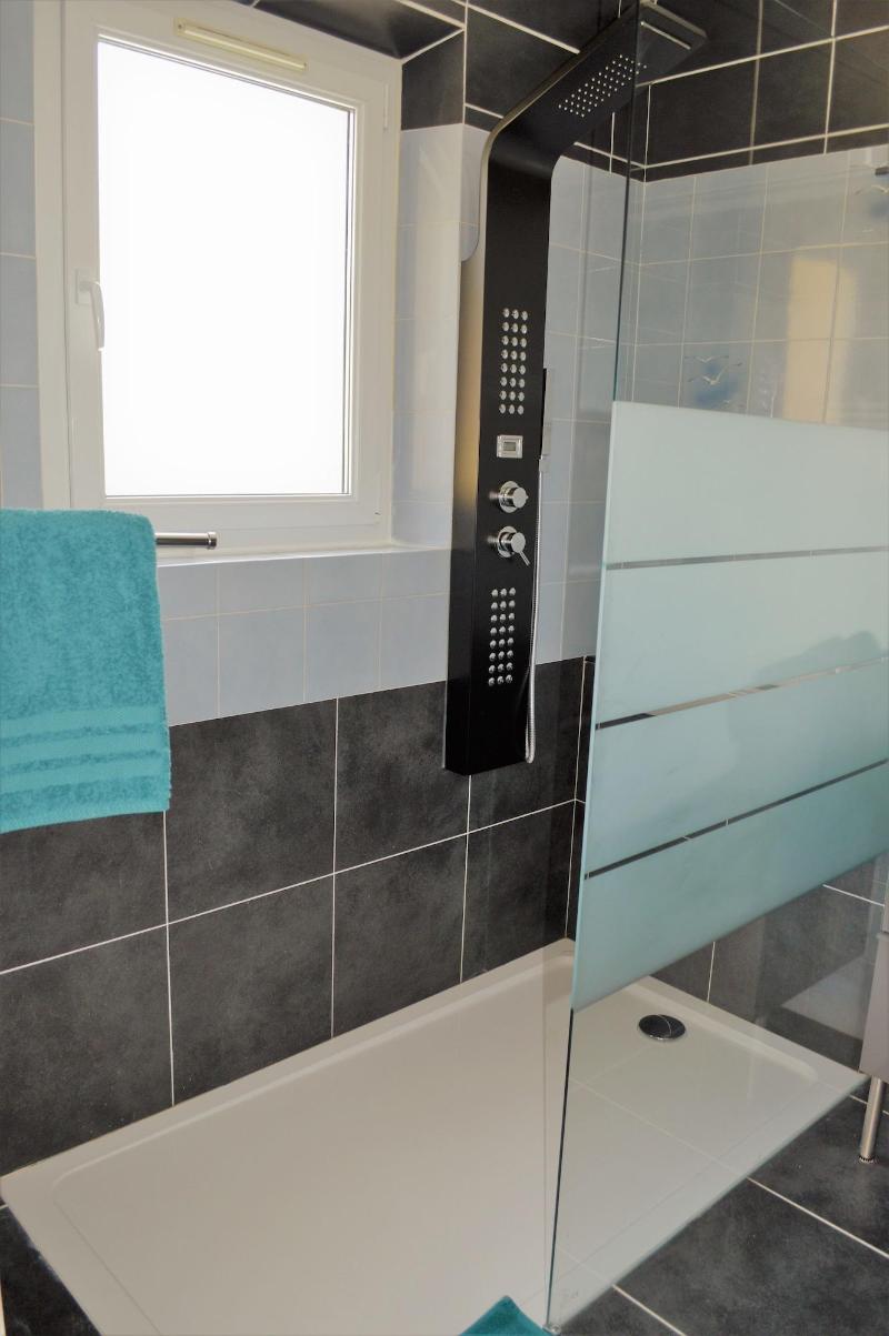 Villa La Terre Des Lauriers B&B image
