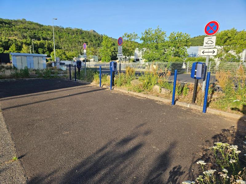 Hôtel Lemon ex F1 Coudes image