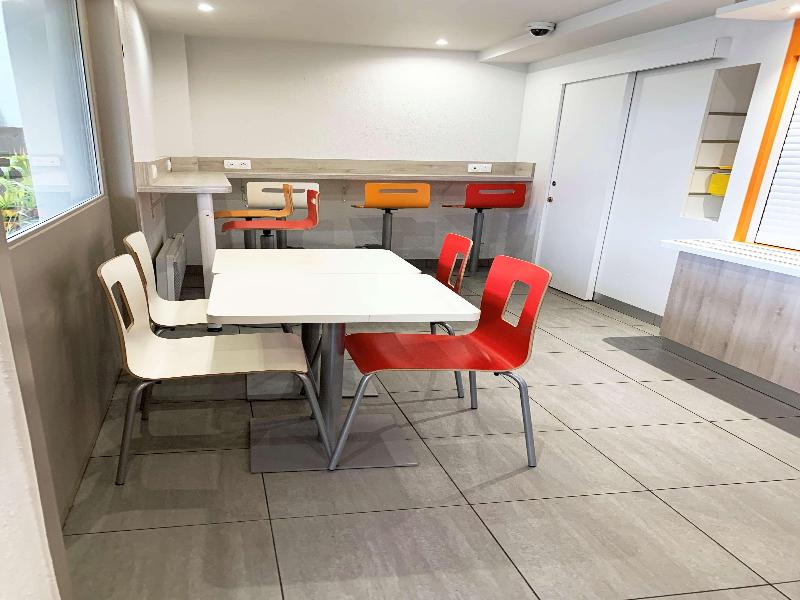 Premiere Classe Troyes Sud - Parc St Thibault image