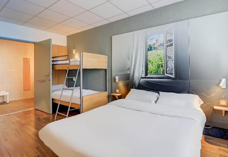 B&B Hotel Chaumont image