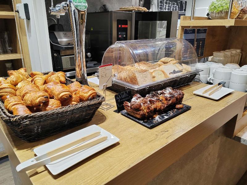 Ibis Budget Saint Genis Pouilly Geneva image