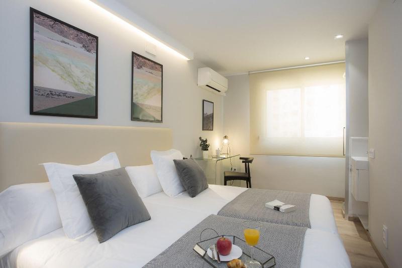 Palacios Rooms By Singularstays image