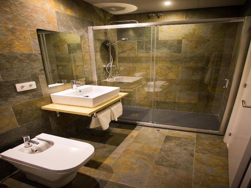Villa Lucerna Sports & Hotel Resort image