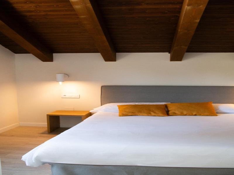 Villa Lucerna Sports & Hotel Resort image