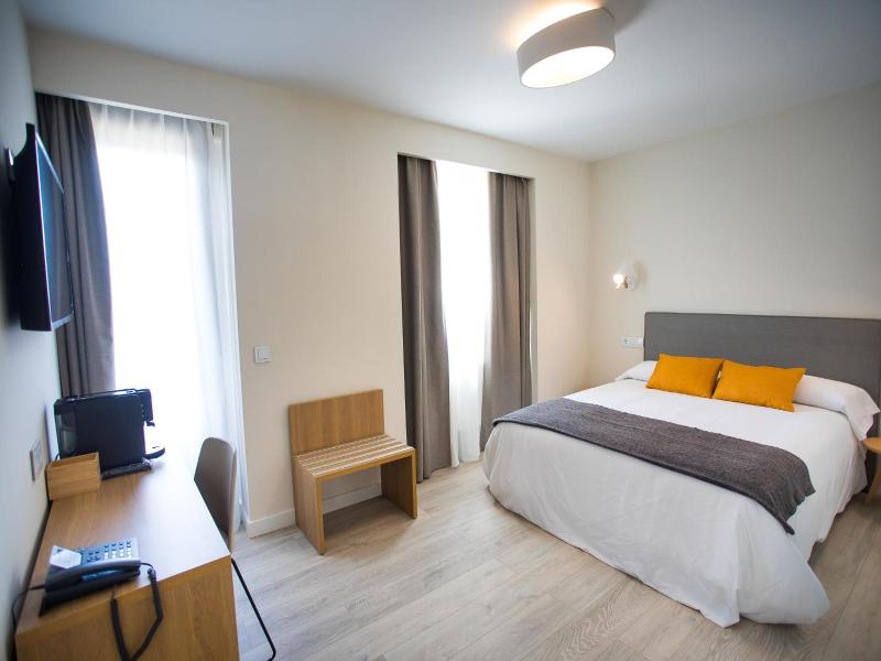 Villa Lucerna Sports & Hotel Resort image