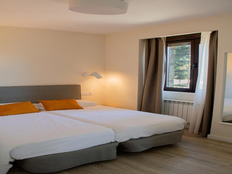 Villa Lucerna Sports & Hotel Resort image