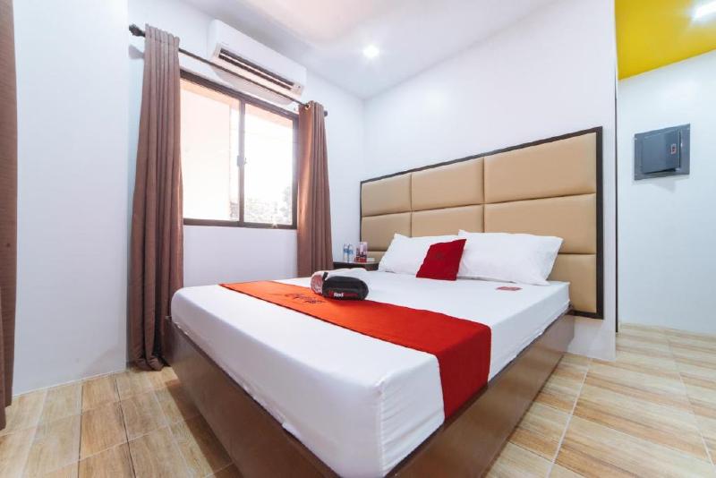 OYO 869 Jnv Dream Hotel 5