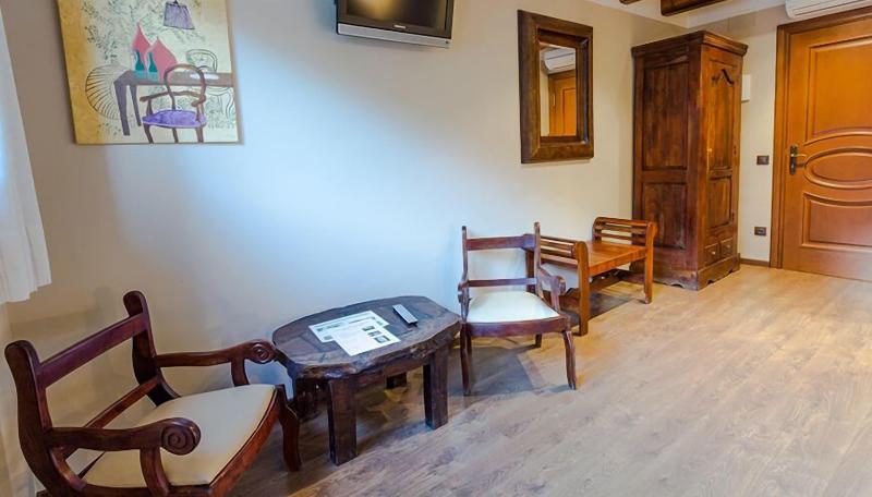 Hotel Flor De Neu image