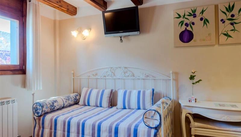 Hotel Flor De Neu image