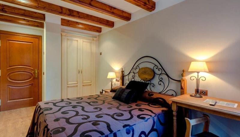 Hotel Flor De Neu image