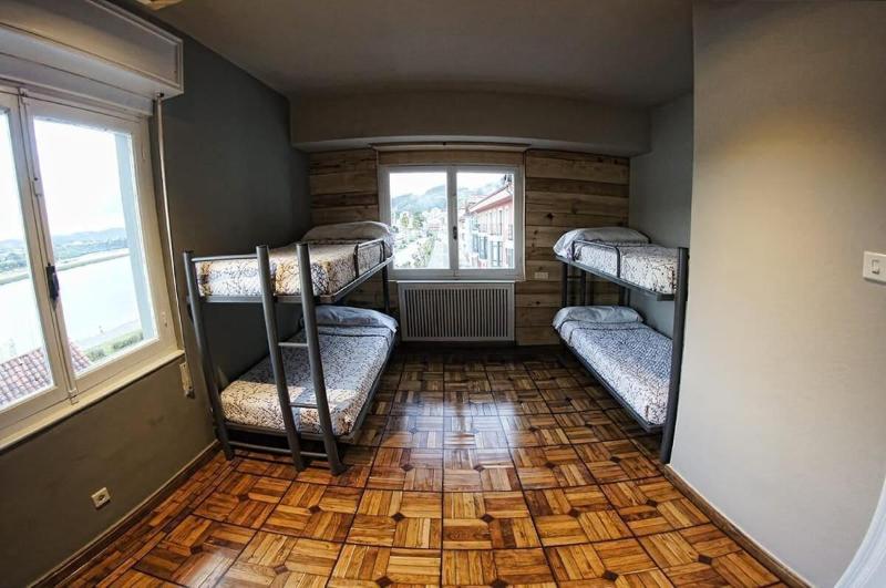 Carving Surf Hostel image