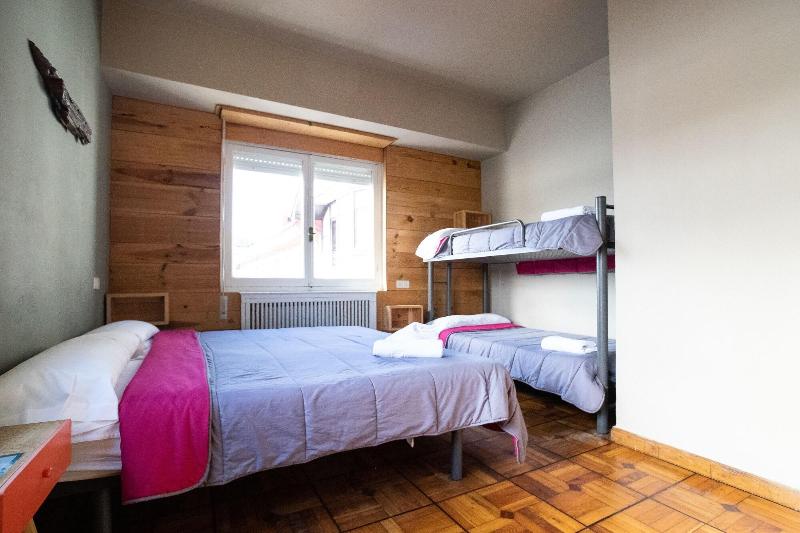 Carving Surf Hostel image