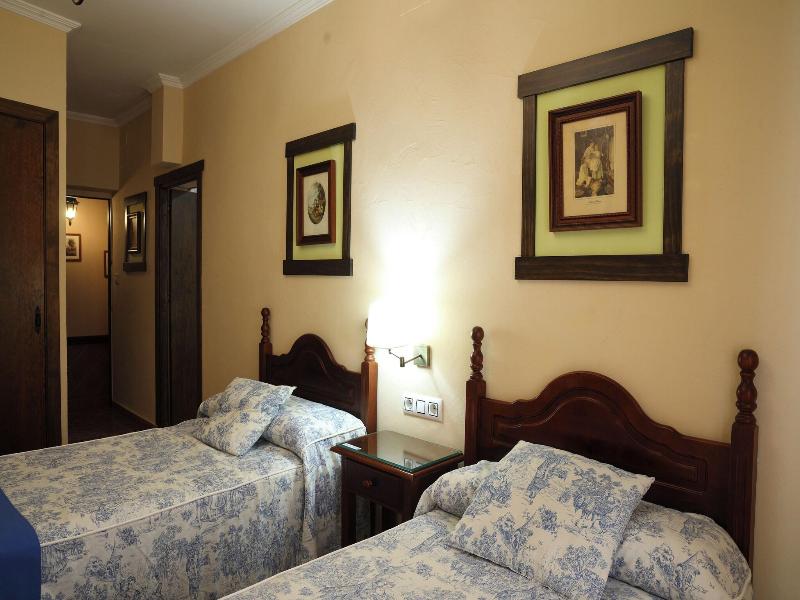 Hostal Rocío image