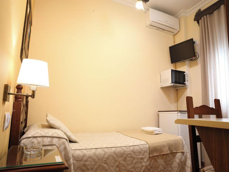 Hostal Rocío image