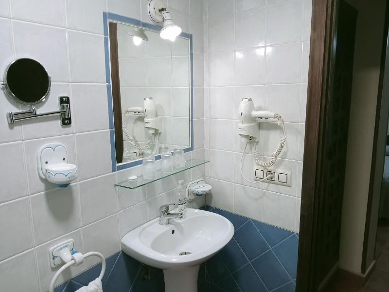 Hostal Rocío image
