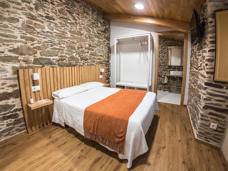 Hotel O Pozo image