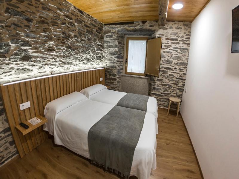 Hotel O Pozo image