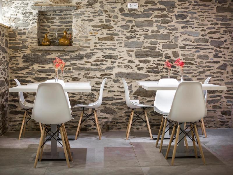 Hotel O Pozo image