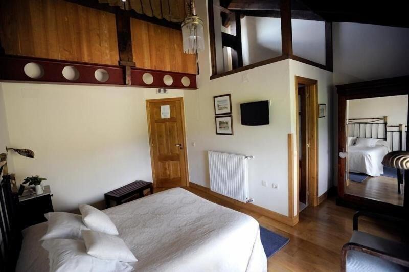 Hotel Rural Casa Peleyón image