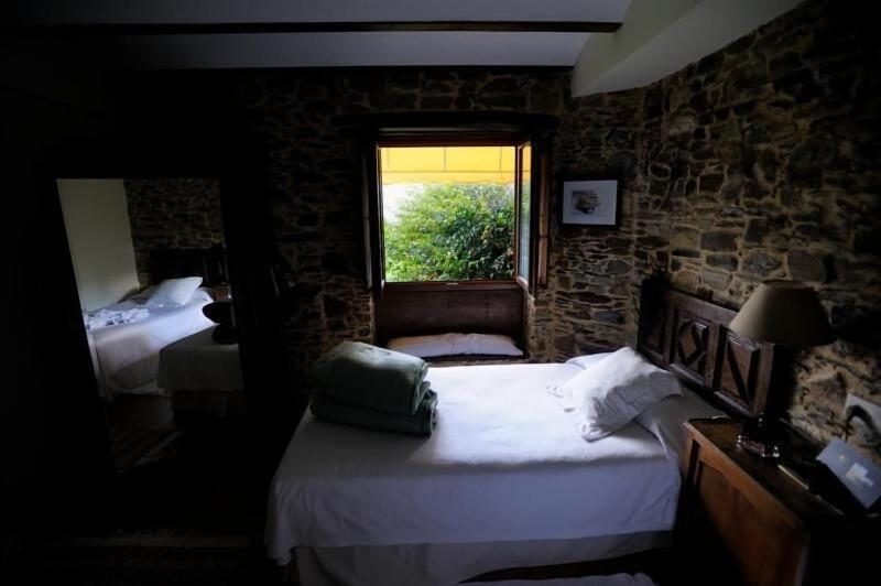 Hotel Rural Casa Peleyón image