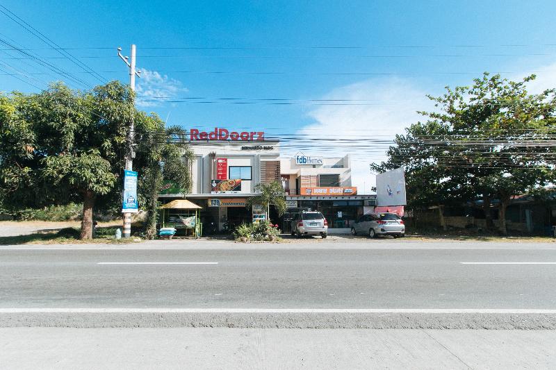 RedDoorz @ FDB Homes Nueva Ecija image