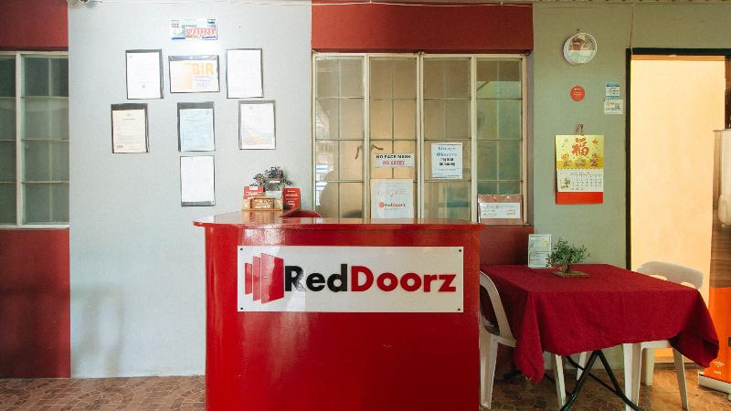 RedDoorz @ FDB Homes Nueva Ecija image