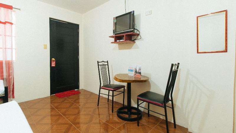RedDoorz @ FDB Homes Nueva Ecija image