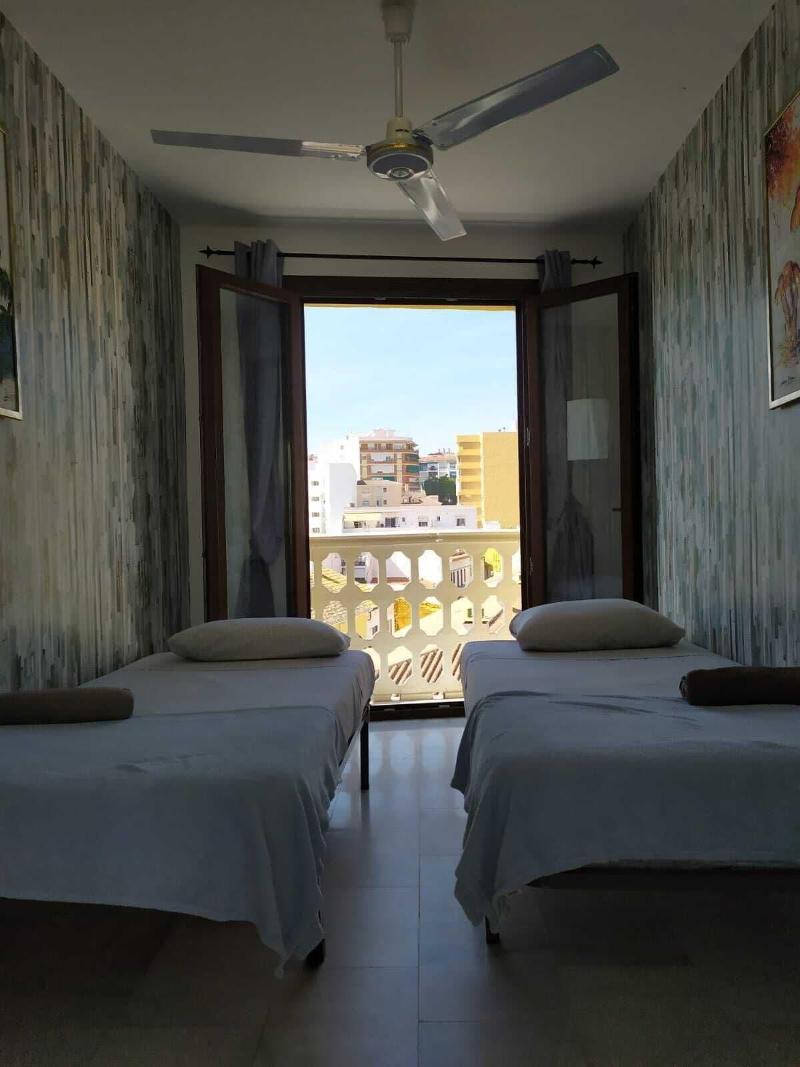Málaga Centro Hostel - Adults Only image