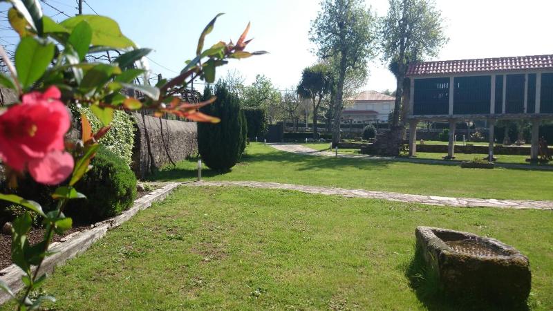 Torres De Moreda image