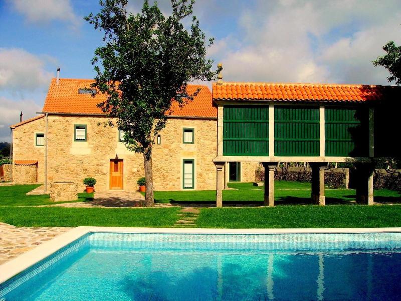 Torres De Moreda image