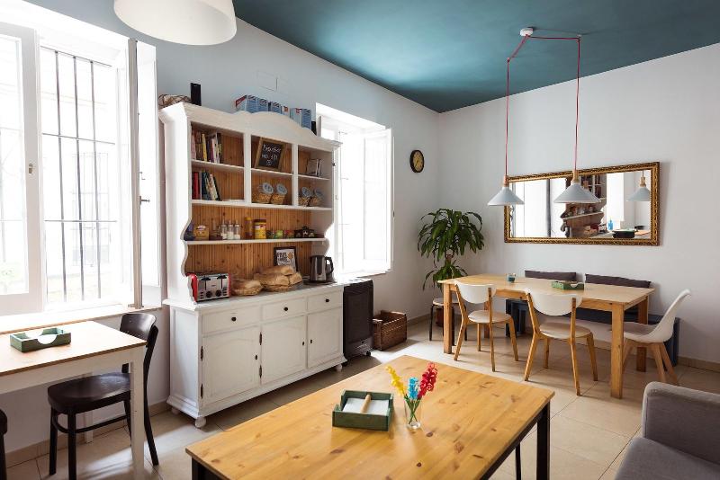 La Casa Morada image
