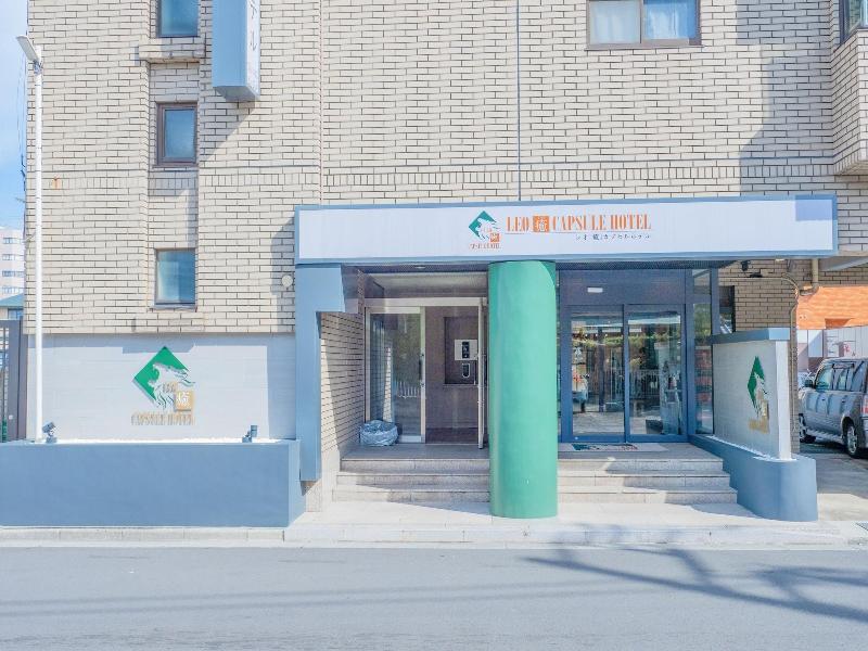 Leo Yu Capsule Hotel Nishi Funabashi image