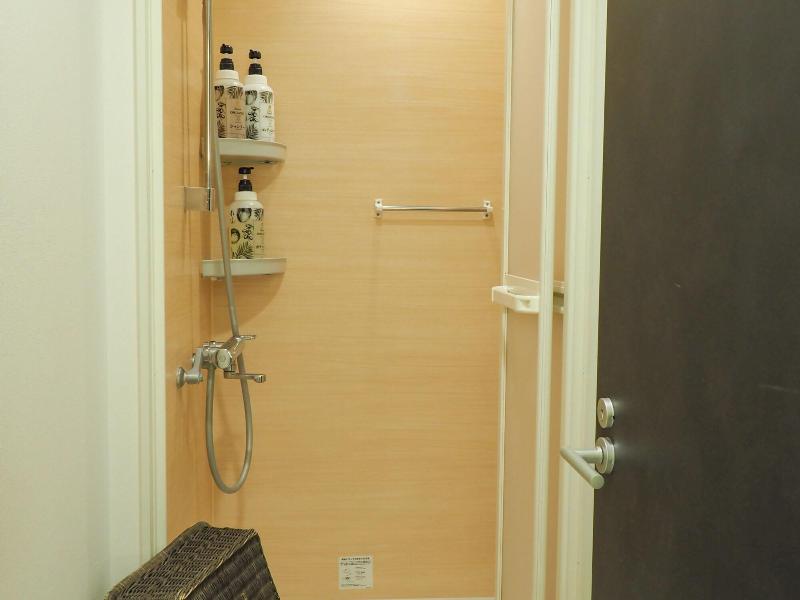 Leo Yu Capsule Hotel Nishi Funabashi image