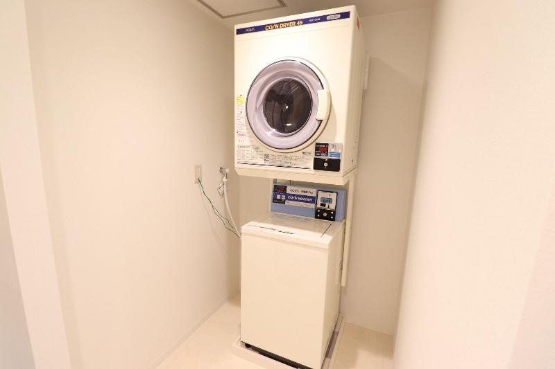 Leo Yu Capsule Hotel Nishi Funabashi image